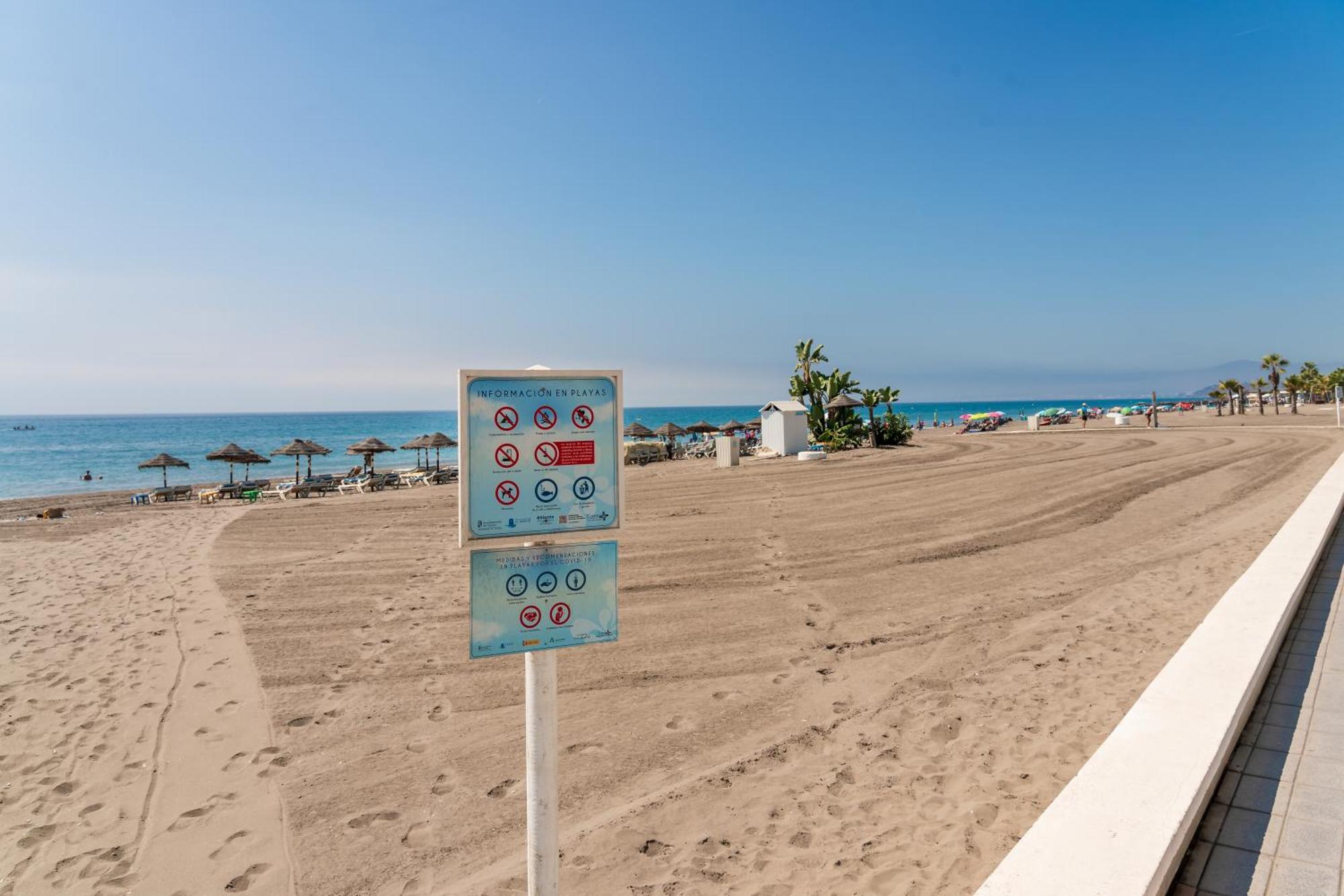 Apartamento Torrox Laguna Beach Exterior photo