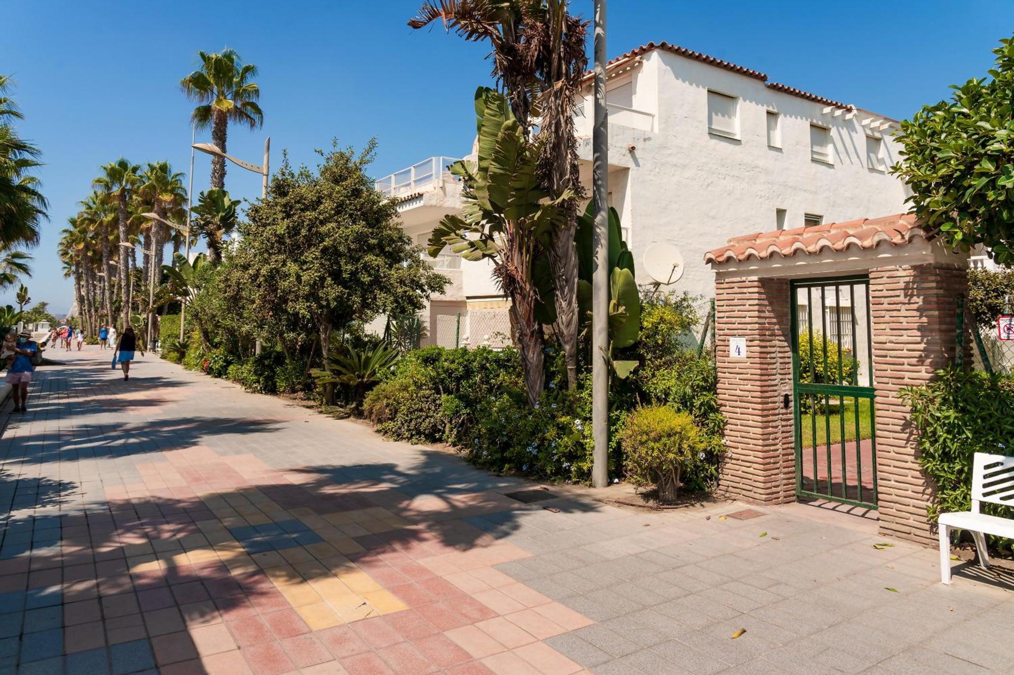 Apartamento Torrox Laguna Beach Exterior photo